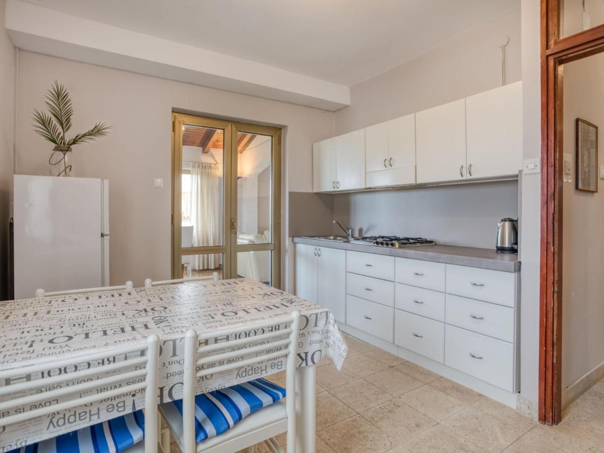 Apartment Daria-2 By Interhome Poreč Extérieur photo